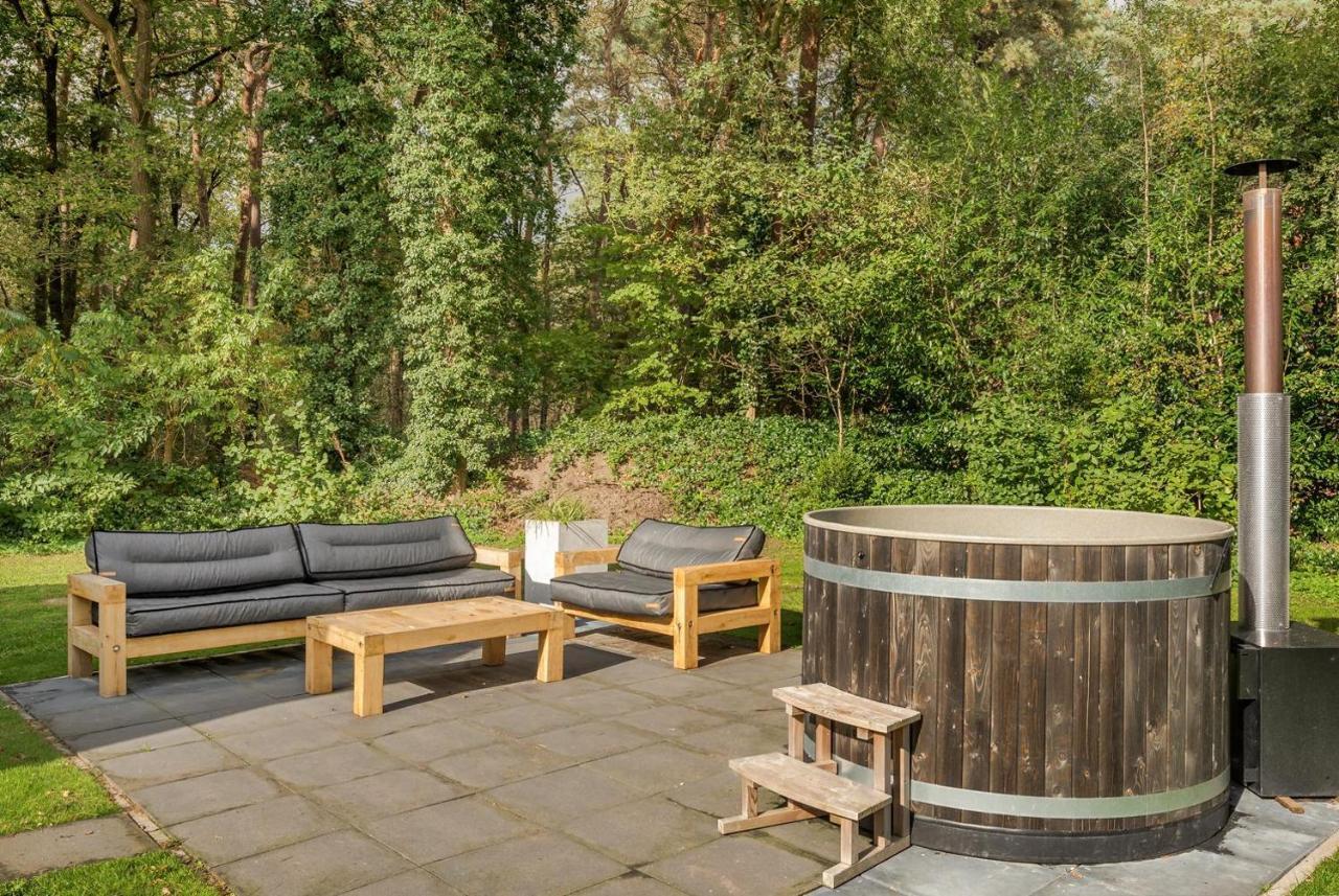 Beautiful English Villa With Hottub Zuidwolde  Esterno foto